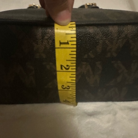 Michael Kors Jet Set Traveler Black and Brown Women's Shoulder Bag/Crossbody Bag - Picture 11 of 11